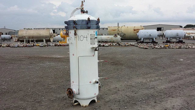 Facet VFCS-963T2F-12N11 Vertical Coalescer Filter Vessel — product image 7 of 8
