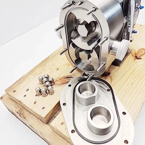 Waukesha Cherry-Burrell Universal 3 Series 030 U3 Rotary Positive Displacement Pump with Tri-Clamp Connections — product image 10 of 11