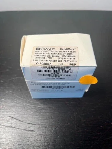 Brady HandiMark White Vinyl Label Tape 0.5" x 50' 142269 — primary product image