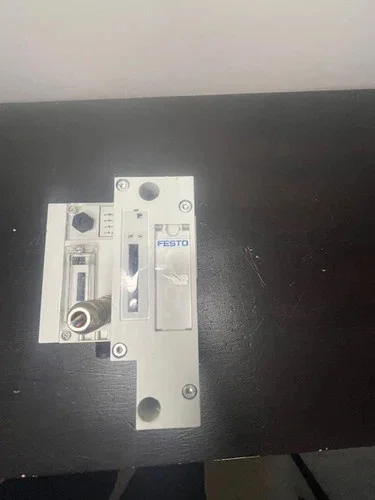 Festo CPX-FB32 Ethernet/IP Communication Node with CPX-GE-EV-S Interlinking Block — product image 3 of 8