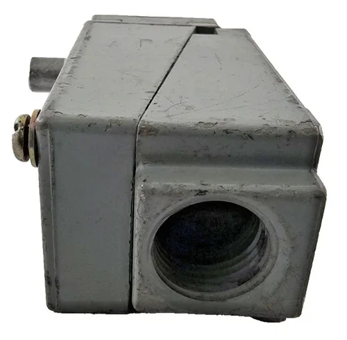 Square D Class 9007 Type HG40C Heavy Duty Limit Switch — product image 6 of 7