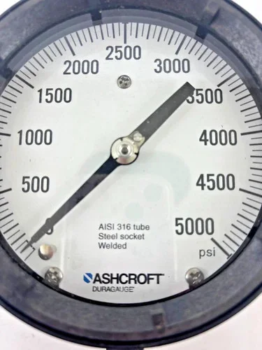 Ashcroft Duragauge Pressure Gauge 0-5000 PSI AISI 316 Tube Steel Socket — product image 3 of 5