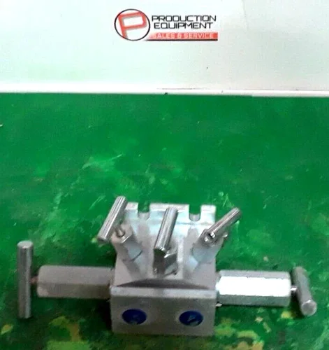 Hex Valve HM77GS 5-Valve Instrument Manifold, Carbon Steel — primary product image
