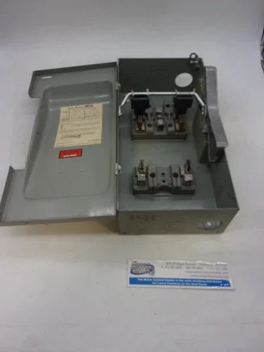 ITE Vacu-Break JN323 Fusible Safety Switch, 100A, 240V, NEMA 1 — product image 4 of 8