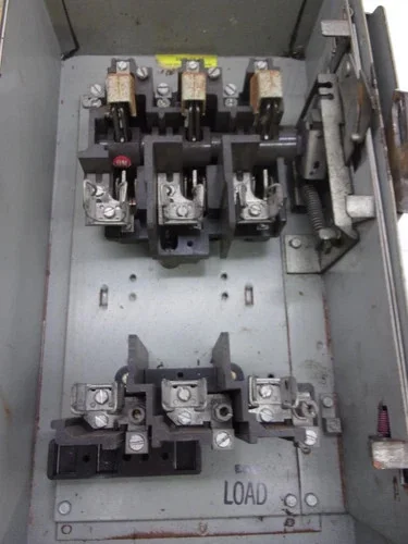 General Electric TH3362M Fusible Safety Switch — product image 4 of 9