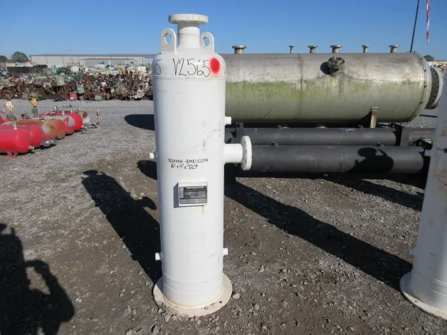 Atlantic Fabrication & Design SEPV-1604-720-3 Vertical Gas Scrubber, 16" x 4' — primary product image