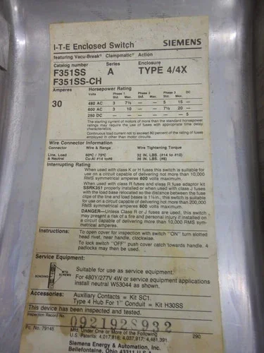Siemens I-T-E F351SS Heavy Duty Safety Switch, 30A, 600V, 3-Pole, Fusible, NEMA 4/4X Stainless Steel Enclosure — product image 3 of 9