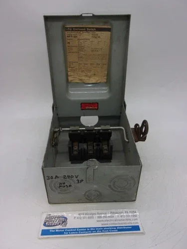 ITE NFR321 General Duty Enclosed Switch 30A 240V 3P Non-Fusible NEMA 3R — product image 2 of 8