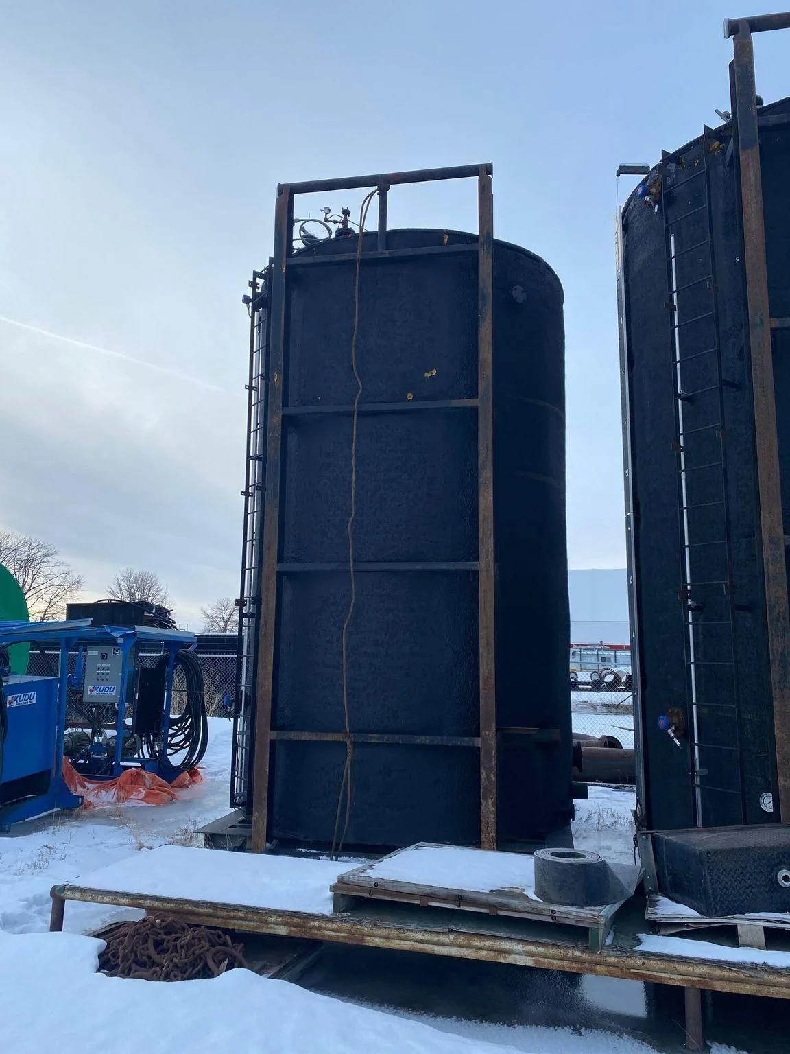400 BBL Insulated Storage Tanks — product image 3 of 6