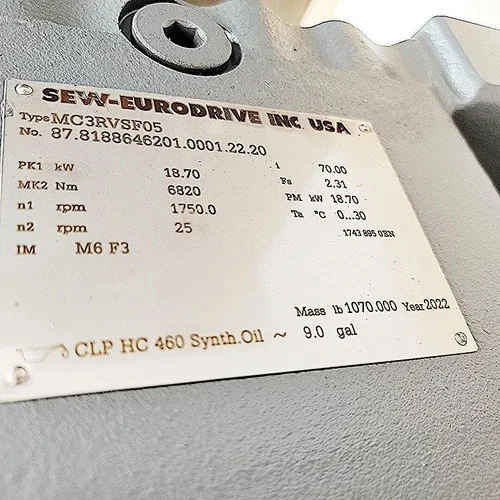SEW-Eurodrive MC3RVSF05 Helical Gear Reducer 70:1 Ratio — product image 9 of 10
