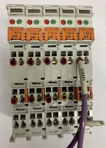 WAGO 750-601 24 VDC 10A Power Supply Module (Lot of 5) — primary product image