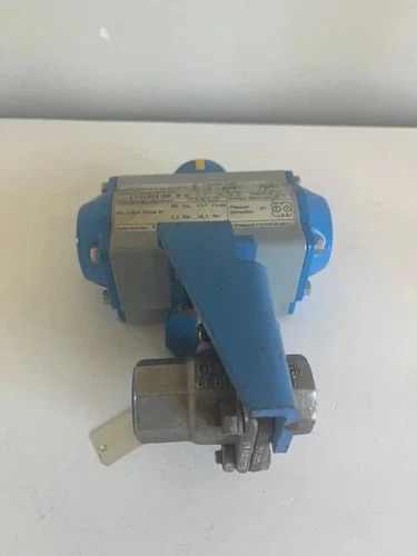 Jamesbury 3/4 Inch Ball Valve 3/4-213600TTAQ with VPVL051 Double Acting Pneumatic Actuator — product image 3 of 7