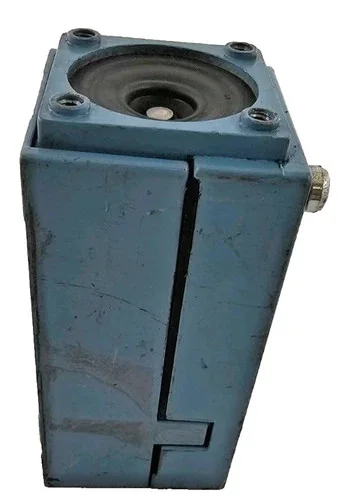 Honeywell Micro Switch Heavy Duty Limit Switch LSA2B-1A (Body Only) — product image 4 of 6