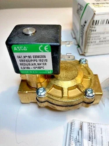 ASCO Numatics SCE238C008 24VDC G1/2 NC Brass Solenoid Valve — product image 3 of 4