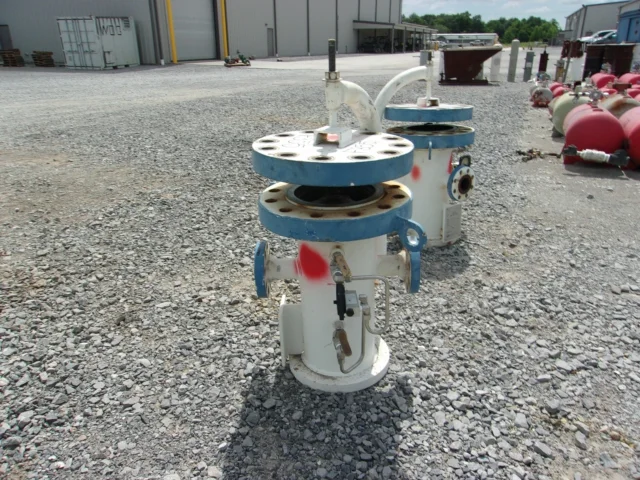 PECOFacet Vertical Gas Filter Housing 8-5/8 in x 16 in — product image 10 of 11