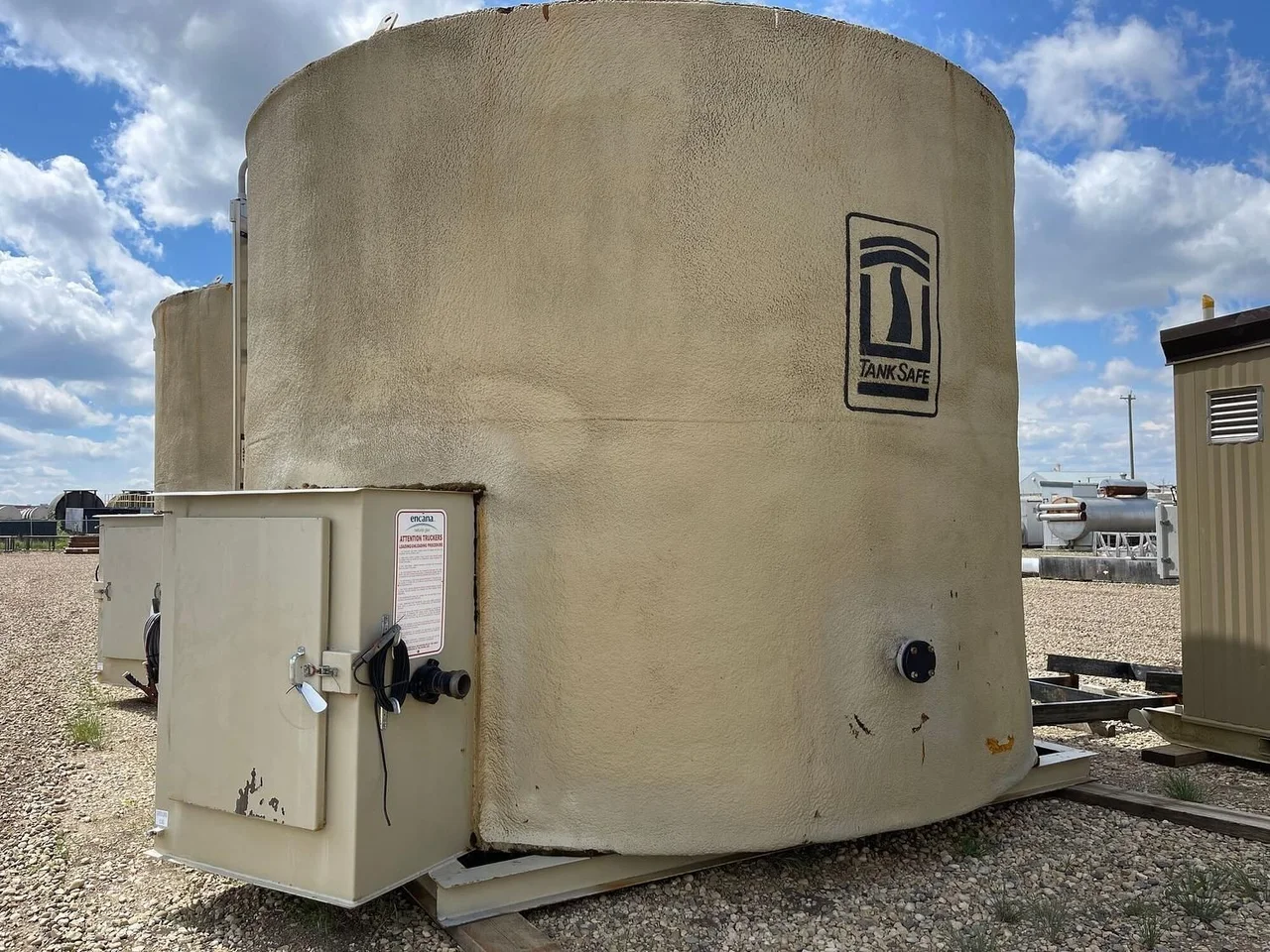 400 BBL Heated Insulated Coated Tank — primary product image