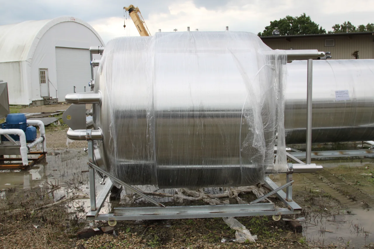 1,000 Gal Jacketed Process Tank w/ Pipe Bridge & Anchor — primary product image