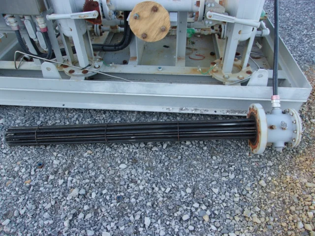 EML Manufacturing Vertical Gas Filter Separator F5510 — product image 2 of 14