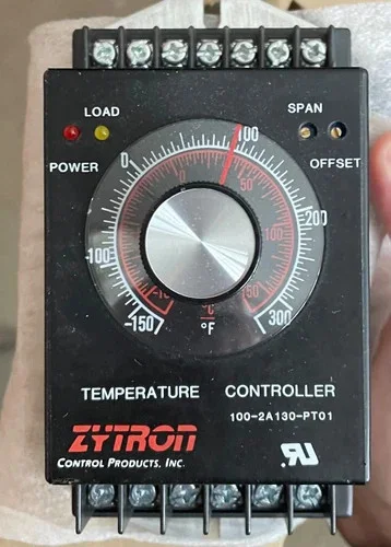 Zytron Temperature Controller 100-2A130-PT01 — primary product image