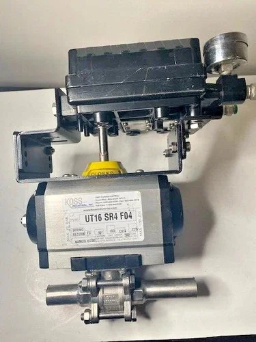 KOSS UT16 SRA F04 Spring Return Pneumatic Actuator with Masoneilan Rotary Positioner and 1/2" Ball Valve — primary product image