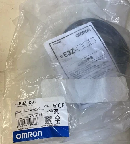 Omron E3Z-D81 Diffuse Reflective Photoelectric Sensor — primary product image