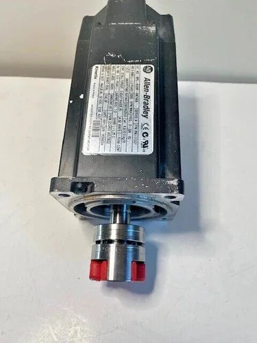 Allen-Bradley MPL-B320P-MK74AA Kinetix MP-Series Low-Inertia Servo Motor — product image 4 of 6