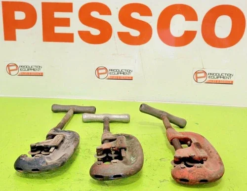 Ridgid 42A Four-Wheel Pipe Cutter for 3/4" to 2" Pipes (Set of 3) — primary product image