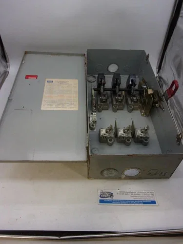 Federal Pacific H1136SN Heavy Duty Fusible Safety Switch — product image 5 of 9