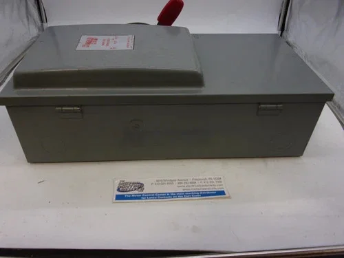 Arrow Hart Heavy Duty Fusible Safety Switch AH-423A — product image 9 of 9