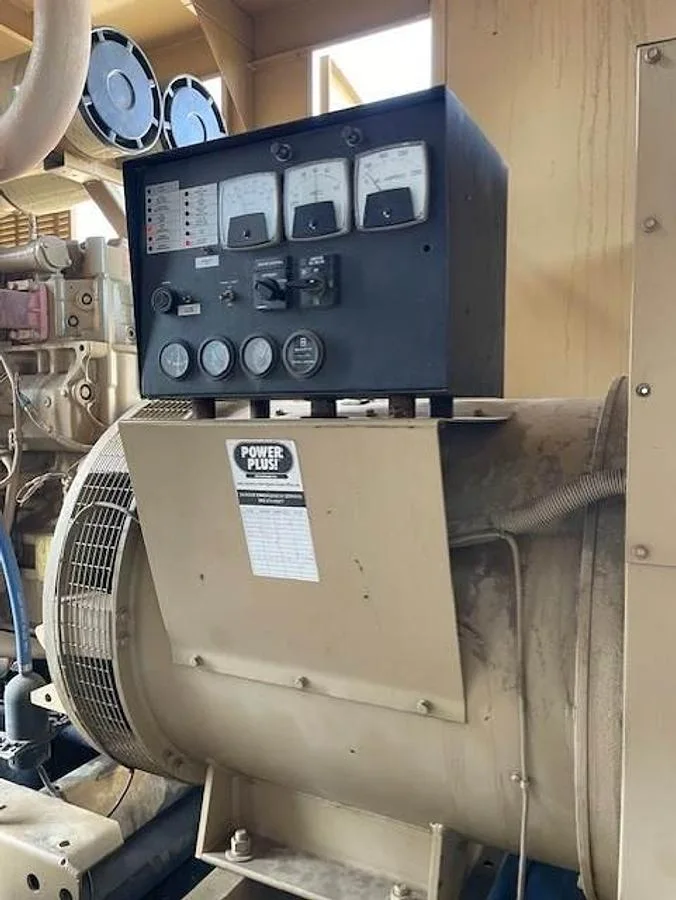 Katolight D1250FRY4 1250 kW Standby Diesel Generator Set — product image 7 of 9