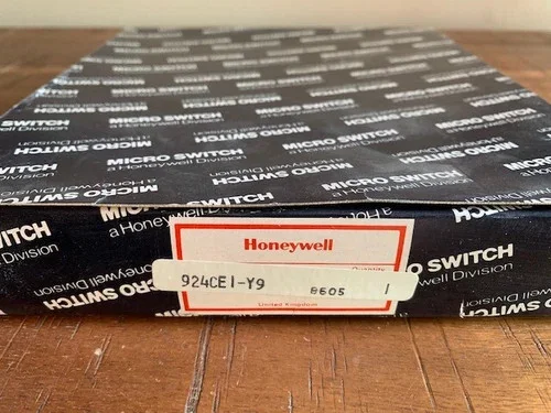 Honeywell MICRO SWITCH 924CE1-Y9 Miniature Safety Limit Switch — primary product image