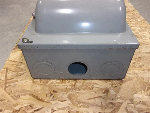 Gould ITE JN324 Fusible Safety Switch 200A 240V 3-Pole — product image 9 of 10