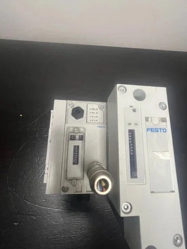 Festo CPX-FB32 Ethernet/IP Communication Node with CPX-GE-EV-S Interlinking Block — product image 2 of 8