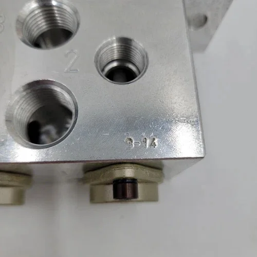 ROSS Pneumatic Directional Valve 2755A4900 — product image 9 of 10