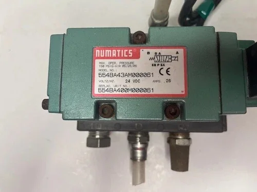 Numatics 554BA43AM000061 Solenoid Valve and Manifold 24VDC — product image 2 of 6