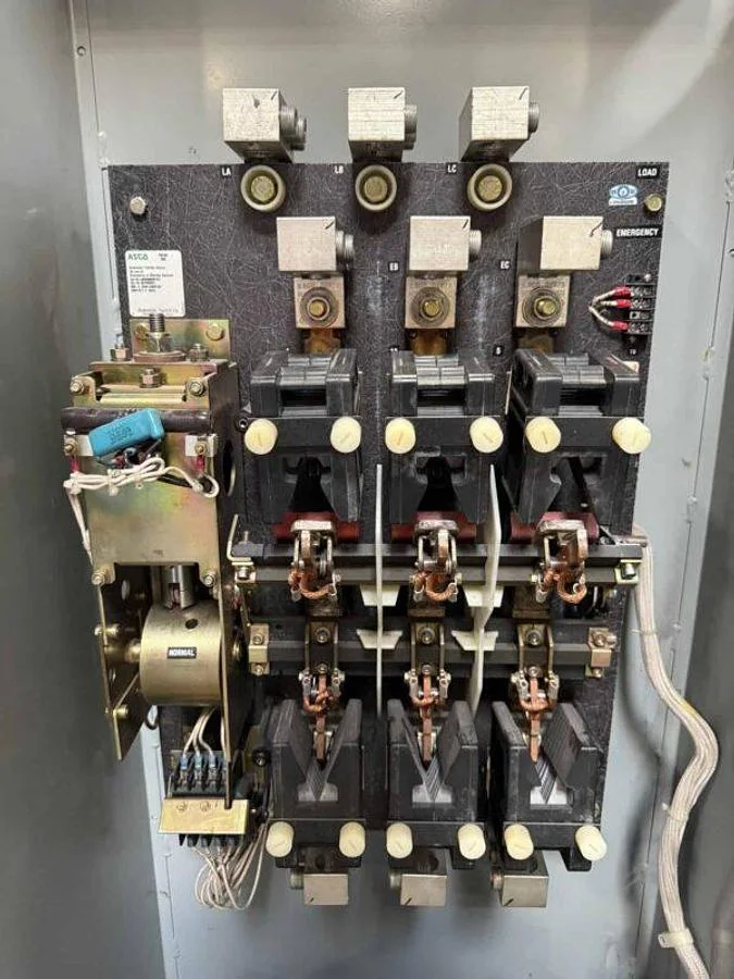 ASCO Series 300 800 Amp Automatic Transfer Switch A300380091XC — product image 3 of 6