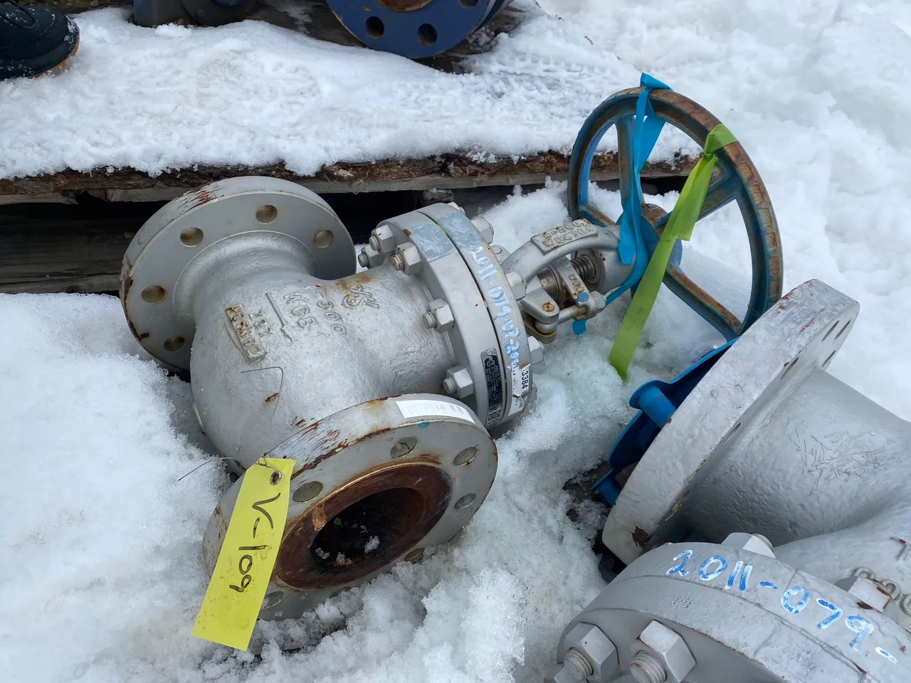 ZY-Tech FIG 141U-N 4 Inch Class 300 Cast Steel Globe Valve — product image 4 of 5