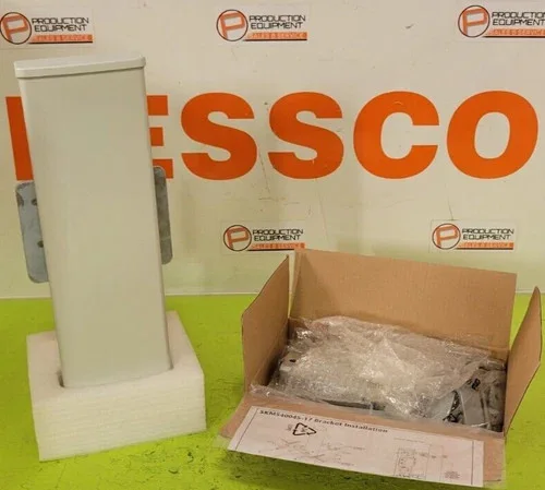 Cambium Networks 5GHz 60° Sector Antenna 85009325001 with Mounting Bracket — primary product image