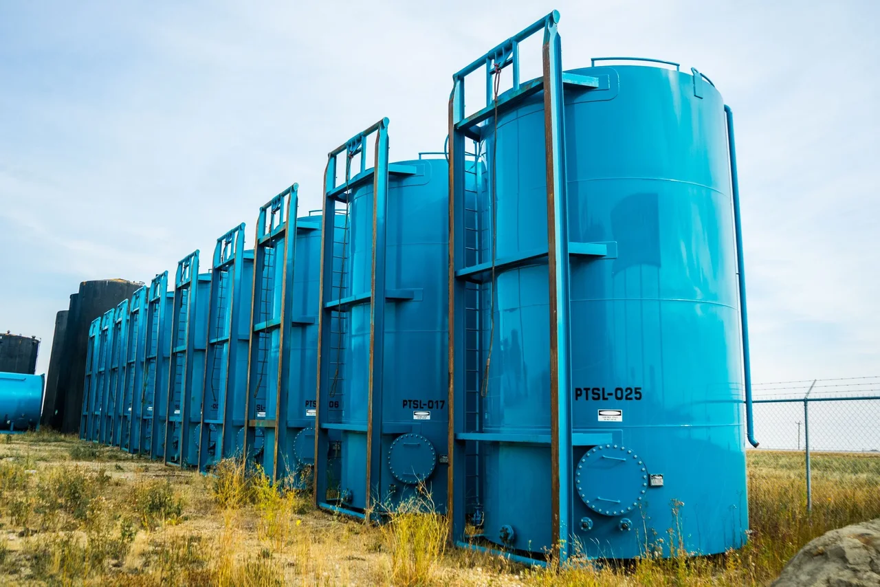 400 BBL Lightly Used Tanks — primary product image