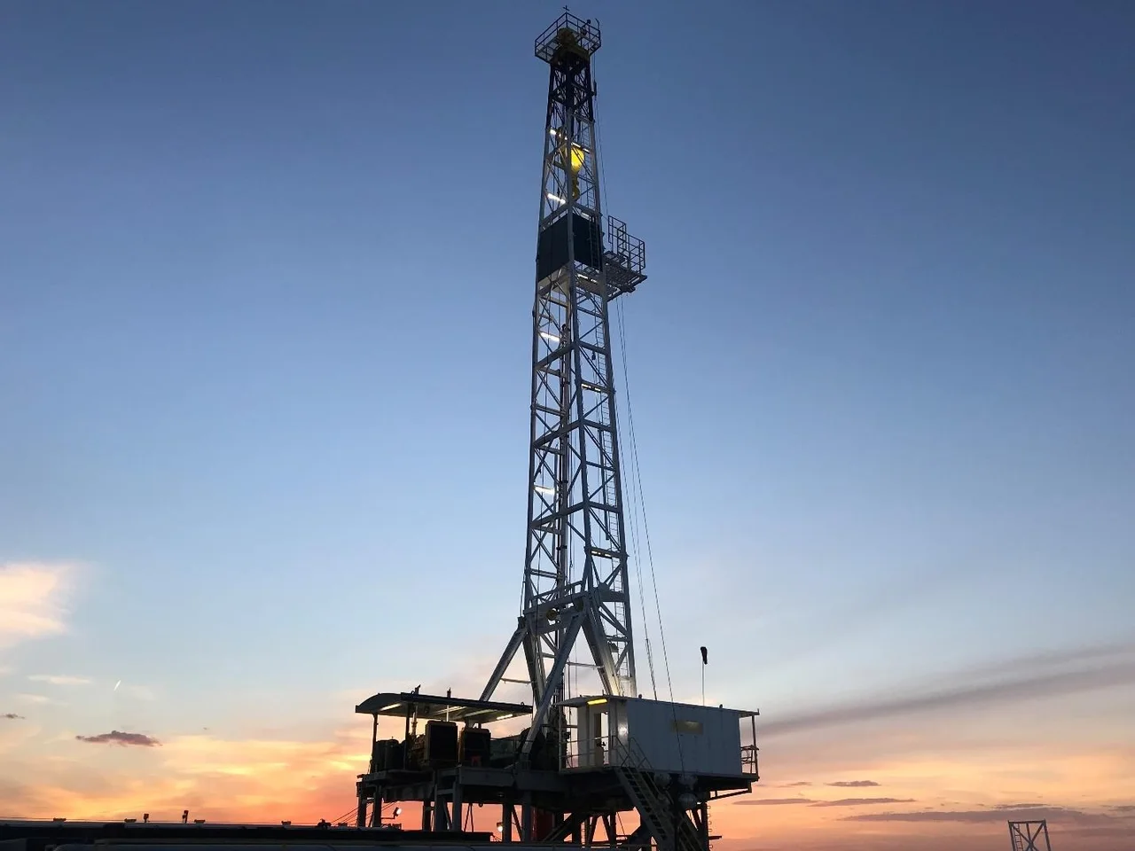 Davis 1000HP Land Rig 102 — primary product image