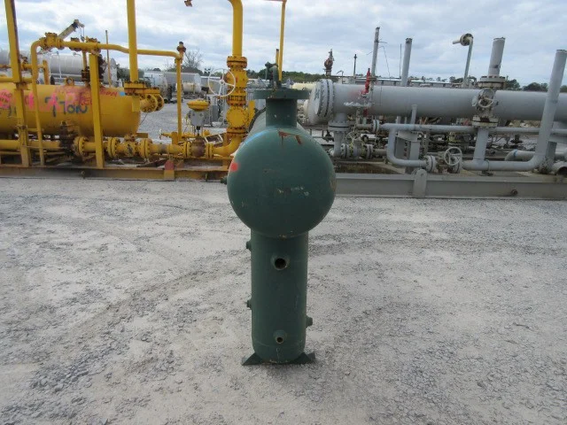 Hanover Shell and Tube Heat Exchanger 20" x 8'6" MAWP 1440 PSI — product image 10 of 13