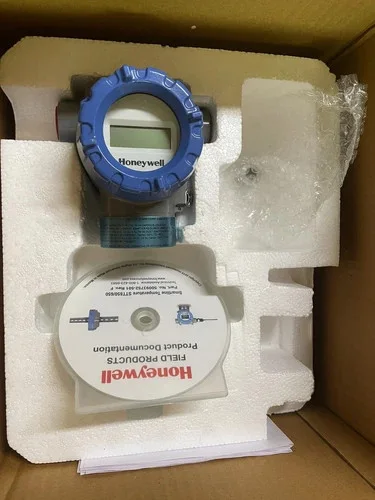 Honeywell STT750 SmartLine Temperature Transmitter STT750-S-0-B-AHC-11S-A-20A6-F1-0000 — primary product image