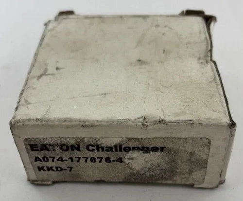 Eaton Challenger Convertible Duplex Contact Block A074-177676-4 KKD-7 — primary product image
