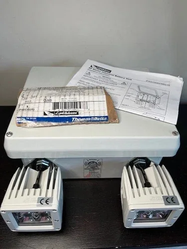Thomas & Betts LightAlarms SP12G32L6IDNA LED Emergency Light NEMA 4X — primary product image