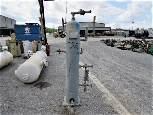 J.W. Williams Vertical Two-Phase Separator, 10-3/4" x 4' — product image 4 of 6