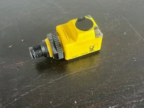 Banner Engineering Q25SP6FF100Q EZ-Beam Photoelectric Sensor — product image 3 of 4