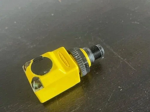 Banner Engineering Q25SP6FF100Q EZ-Beam Photoelectric Sensor — product image 4 of 4