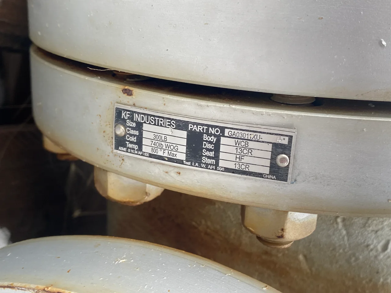 KF Industries 4-Inch Class 300 Flanged Gate Valve GA0301XU — product image 2 of 3