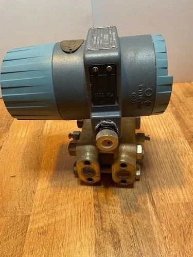 Foxboro 823DP-I3K1NM2-S Differential Pressure Transmitter — primary product image