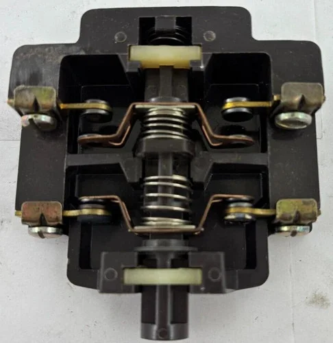 Sylvania Convertible Duplex Pole Contact Block Kit KKD-1 — product image 3 of 6